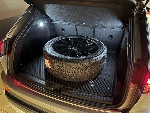 Audi Q4 e-tron 13 of 26