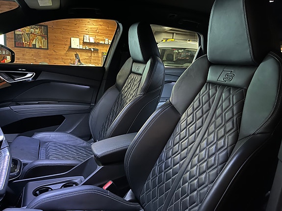 Audi Q4 e-tron 18 of 26