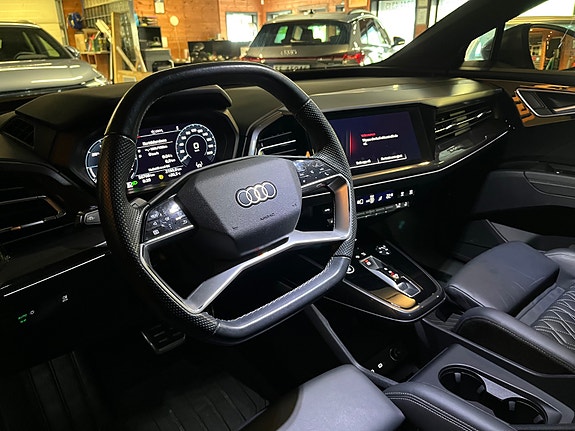 Audi Q4 e-tron 16 of 26