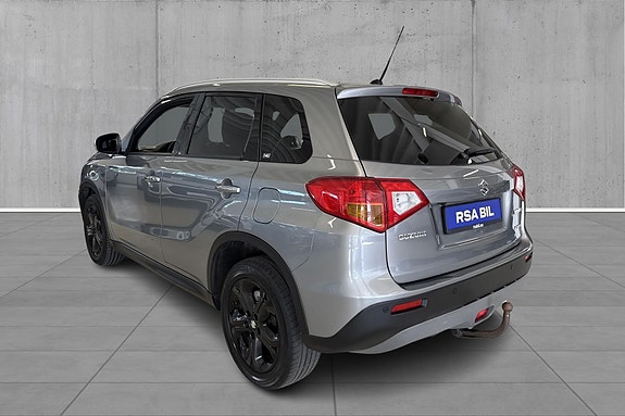 Suzuki Vitara 7 of 24