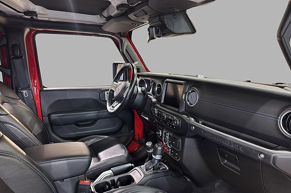 Jeep Wrangler 15 of 27