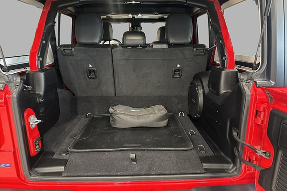 Jeep Wrangler 19 of 27