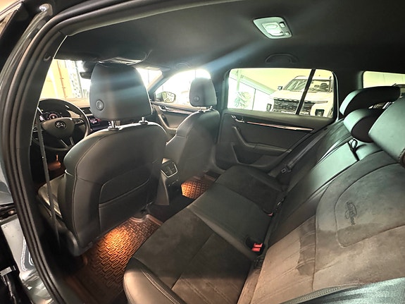 Skoda Octavia 15 of 18