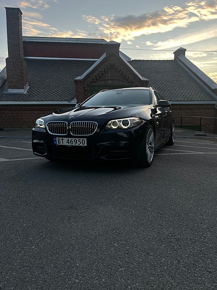 BMW 530d 2 of 5