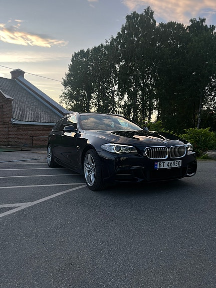 BMW 530d 3 of 5