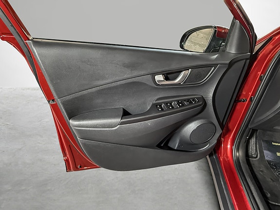 Hyundai Kona 9 of 28