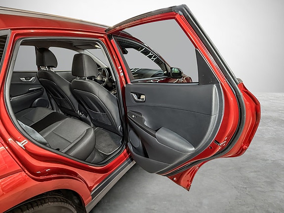 Hyundai Kona 21 of 28