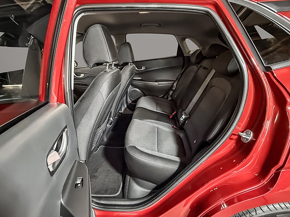 Hyundai Kona 19 of 28