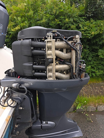 Yamaha F 115A 3 of 4