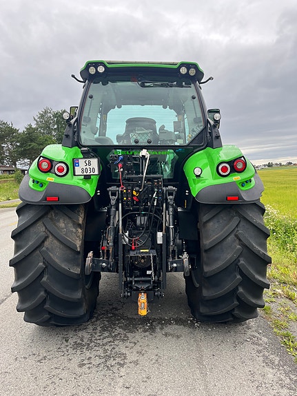 Deutz Fahr 6175 TTV 9 of 15