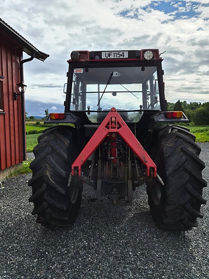 Massey Ferguson 360 4 of 14