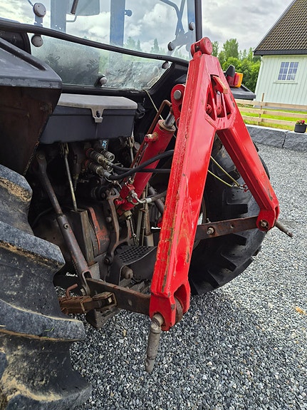 Massey Ferguson 360 6 of 14