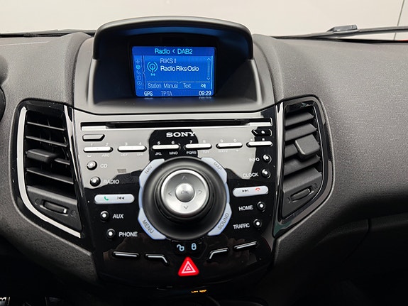 Ford Fiesta 17 of 19