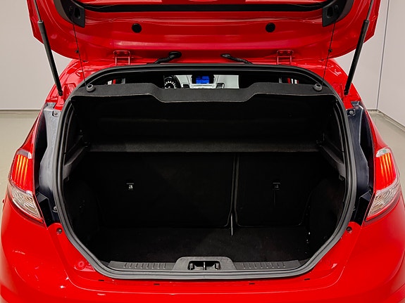 Ford Fiesta 9 of 19