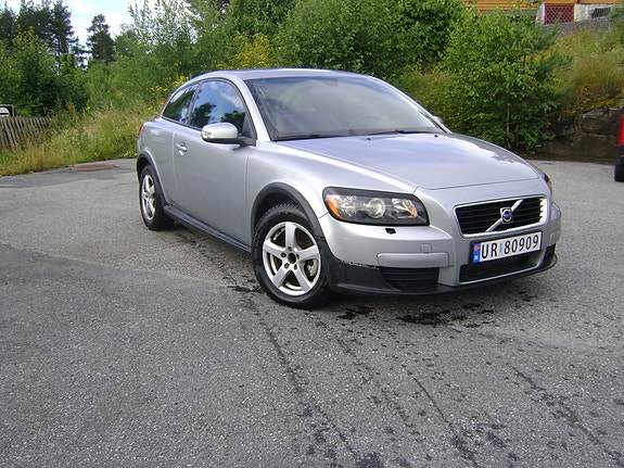Volvo C30 2 of 5