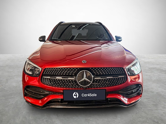 Mercedes-Benz GLC300 e 8 of 30