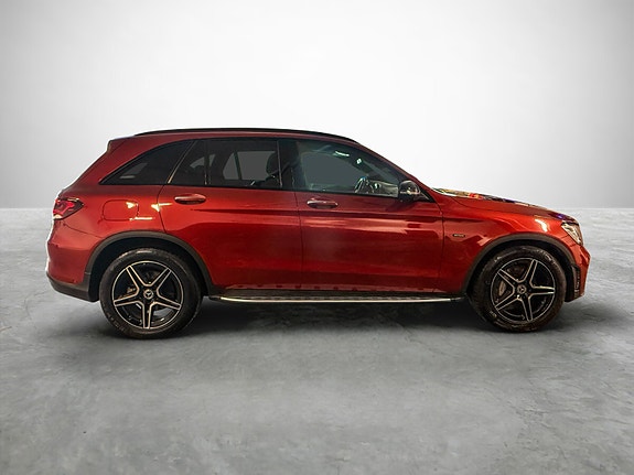 Mercedes-Benz GLC300 e 6 of 30