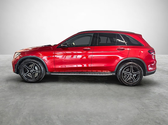 Mercedes-Benz GLC300 e 2 of 5
