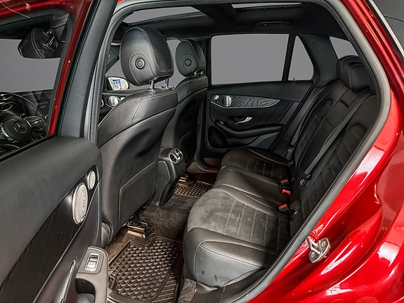 Mercedes-Benz GLC300 e 21 of 30