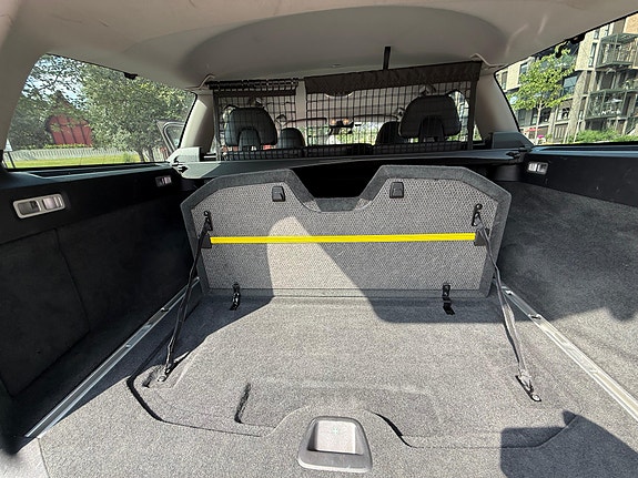 Volvo V70 22 of 25