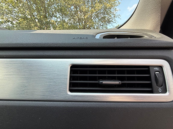 Volvo V70 16 of 25