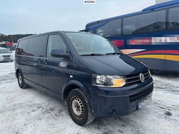 Volkswagen Caravelle – 7 seter med rullestolheis 2 of 5
