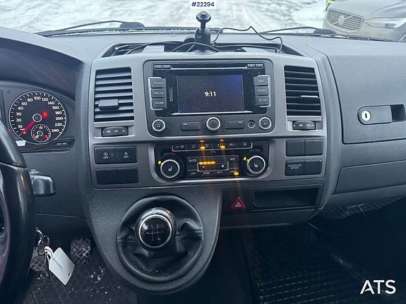 Volkswagen Caravelle – 7 seter med rullestolheis 15 of 30