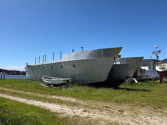 HASTER - SKAL BORT: UNIKT 30M / 100 FOTS ALUMINIUM KATAMARAN PROSJEKT 6 of 9