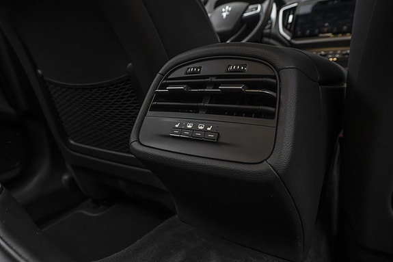 Maserati Ghibli 29 of 30
