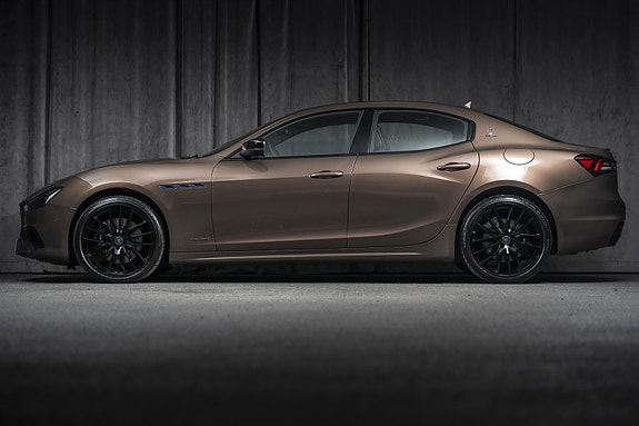 Maserati Ghibli 4 of 30