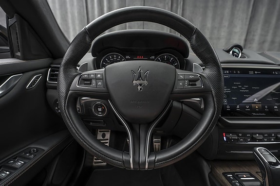 Maserati Ghibli 15 of 30