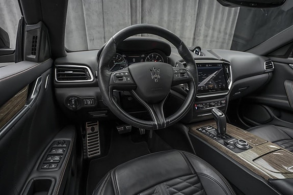 Maserati Ghibli 14 of 30