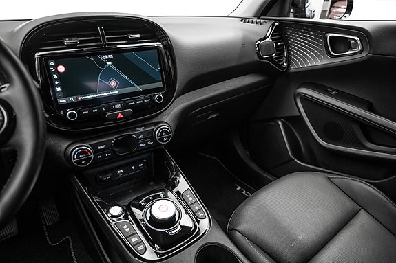 Kia e-Soul 14 of 25