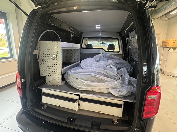 Volkswagen Caddy Maxi 14 of 14