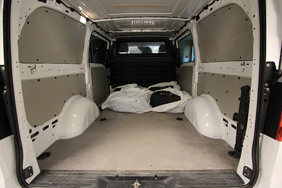 Mercedes-Benz Vito 119 13 of 14