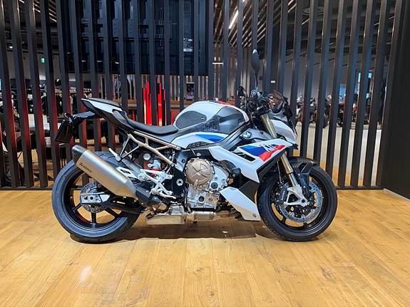 BMW S 1000 R 2 of 5