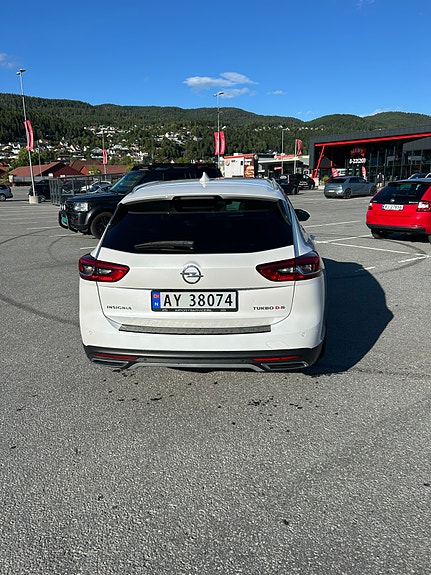 Opel Insignia Country Tourer 3 of 23