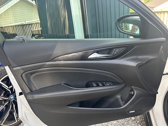 Opel Insignia Country Tourer 11 of 23