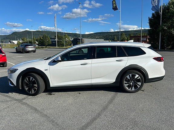 Opel Insignia Country Tourer 8 of 23
