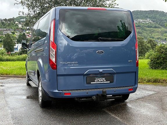 Ford Tourneo Custom 5 of 5