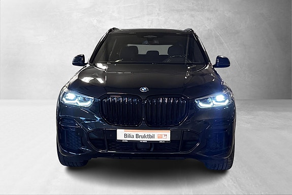 BMW X5 4 of 5