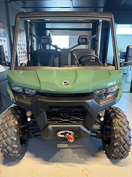 Can-Am Traxter HD7 XU 2 of 5
