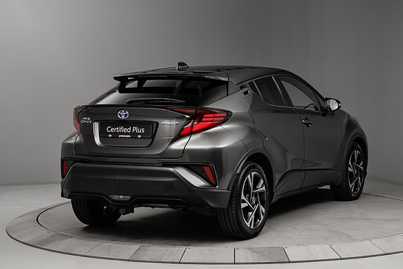 Toyota C-HR 4 of 30