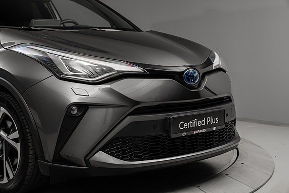 Toyota C-HR 10 of 30