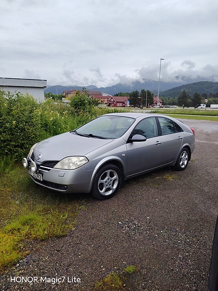 Nissan Primera 2 of 5