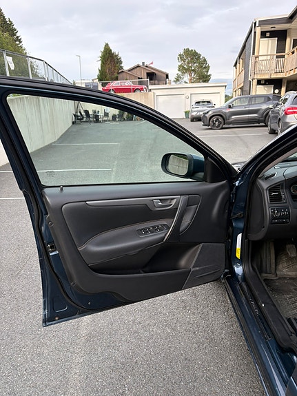 Volvo S60 19 of 30