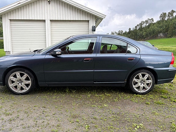 Volvo S60 3 of 30