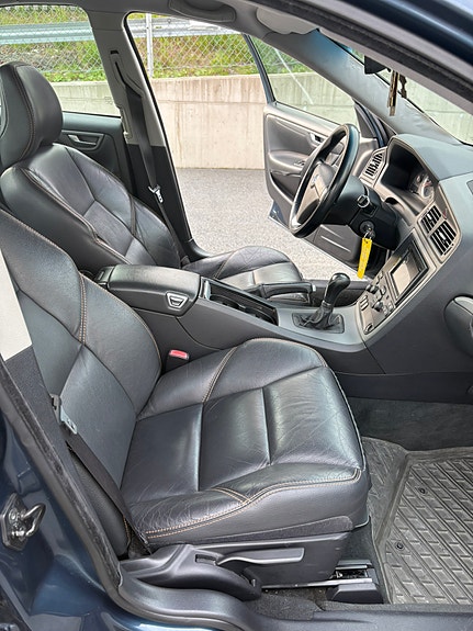 Volvo S60 28 of 30