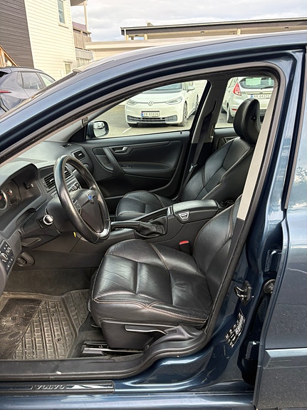 Volvo S60 21 of 30