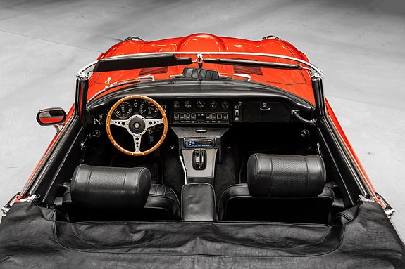 Jaguar E-TYPE 16 of 30